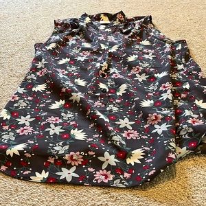 Cabi flowered top